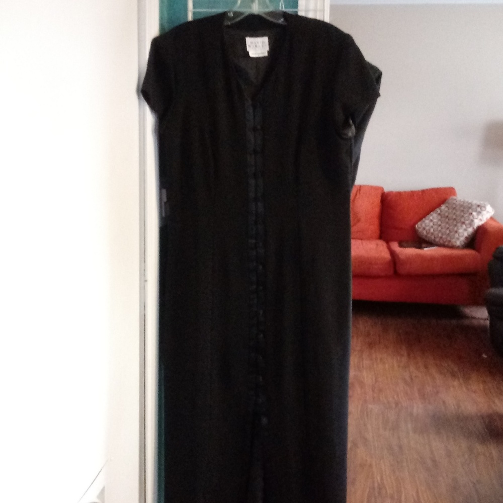 Black long dress